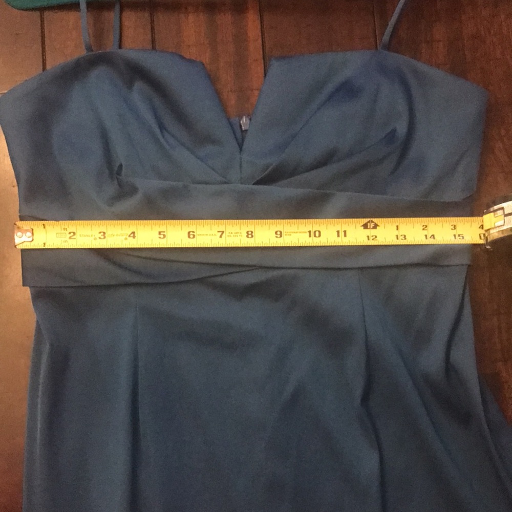 Beautiful blue dress! - Picture 4 of 4